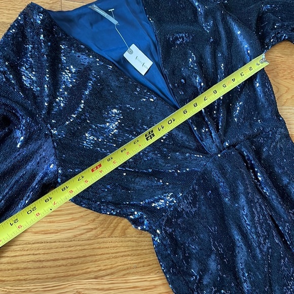 Anthropologie Twist-Front Sequin Dress Size 6 NWT - Picture 14 of 16